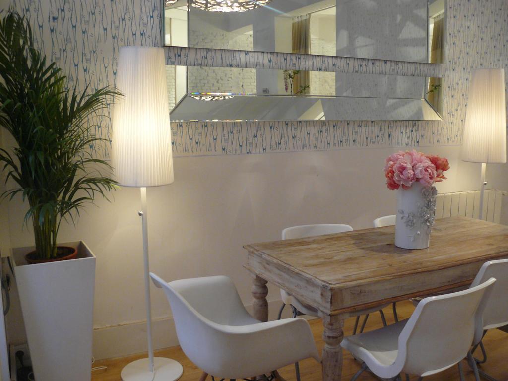 Apartamentos Manzana Μαδρίτη Δωμάτιο φωτογραφία