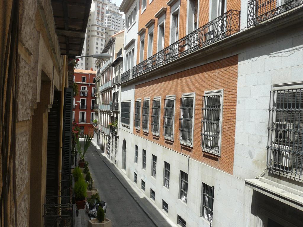 Apartamentos Manzana Μαδρίτη Δωμάτιο φωτογραφία